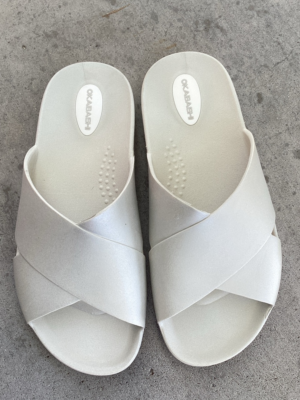 Okabashi Maxwell Women's White Cross-Strap Slide Sandals S7-8
